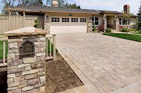 Today, eldorado stone is recognized for creating stone veneer that is truly believable, rich in texture and full nationwide profiles. Eldorado Stone Cliffstone Montecito Houzz