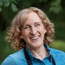 Betsy Imig's Instagram, Twitter & Facebook