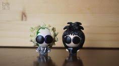 Delia shows charles her new sculpture; 21 Beetlejuice Ideen Beetlejuice Tim Burton Kunst Tim Burton Filme