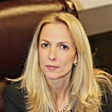 Mandy Hebert's Instagram, Twitter & Facebook