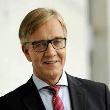 Die linke kämpft entschieden dagegen, dass deutschland mit kampfeinsätzen der bundeswehr und mit. Dietmar Bartsch Die Linke Landesverband Mecklenburg Vorpommern