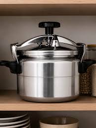 🔥 Ollas de Presión – Potencia y rapidez en tu cocina 🔥 Cocina más rápido  y ahorra gas con nuestras ollas de presión disponibles en: ✓ 7L | 9L | 11L  Ideales