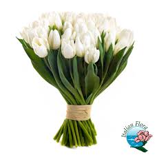 Visualizza altre idee su auguri di buon compleanno, buon compleanno, immagini di buon compleanno. Mazzo Di Tulipani Bianchi