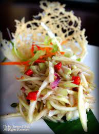 Nah penasaran dengan cara pembuatan sambal mangga? Authentic Sabah Cuisine Mango Garden Restaurant Rumah Terbalik Sabah