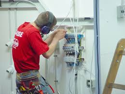 Pln ulp bojonegoro kabupaten bojonegoro kota : Teknisi Listrik Ahli Bidang Kelistrikan