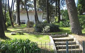 3 moradias em banda, todas tipologia t3, para moradia t4, inserida numa das melhores zonas residenciais de viana do castelo, praia do cabedelo, com vistas sobre o rio e a cidade. Villa Zur Vermietung 100 Meter Bis Zum Strand Darque Viana Do Castelo Viana Do Castelo Costa Verde