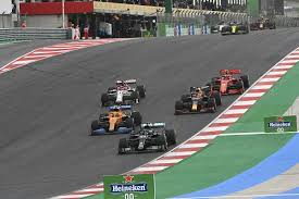 Mercedes hat in barcelona gewonnen warum das rennen in spanien red bull trotzdem hoffnung machen dürfte. Formel 1 Raikkonen Rasiert Am Start Was Machen Die Da