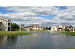 Maple Village Of Southgate Apartments Online Photo Gallery Southgate Village Apartment Communities