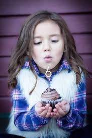 Alan Dichoso's Instagram, Twitter & Facebook