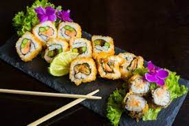 Die, die „religion, ethnische zugehörigkeit, klasse, geschlecht und sprache überwindet. Haus Des Lachelns Sushi Japanisch Asiatisch Lieferdienst Munchen