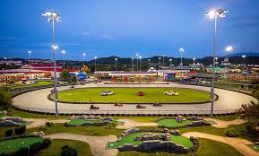 At 3144 parkway way and open 7 days a week until midnight, these tracks located just a few miles down the road in sevierville, nascar speed park has 8 different courses. Nascar Speedpark In Sevierville Tn Groupon