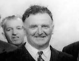 Archie Rowe's Instagram, Twitter & Facebook