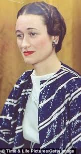 little augury: 8 maids...a Duchess... & a conga line.