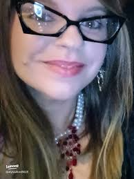 Meet Alyssa: A Journey of Love, Family, and Creativity