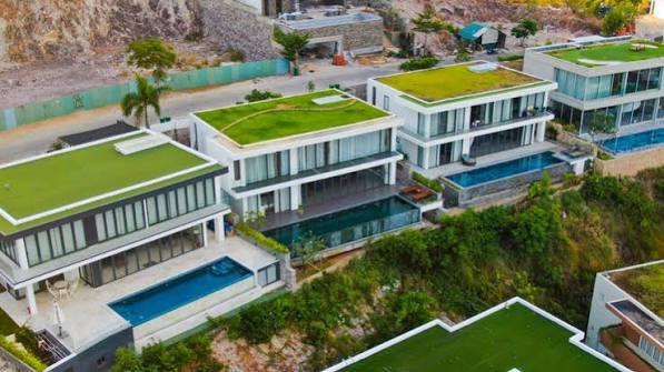 Các villa tại Oceanfront Nha Trang được thiết kế theo mô hình thuê nguyên căn, phù hợp cho gia đình nhiều thế hệ và nhóm đông người.