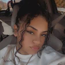 Angela Mateo (@angmateo13)