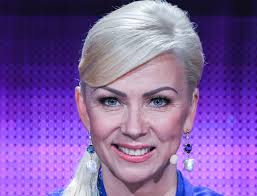 HS: Helena Ahti-Hallberg muistelee rajua autokolariaan