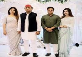 Akhilesh yadav vs mulayam singh clash over candidate list for up elections | oneindia news. Dimple Yadav Mother In Law Of Lalu Prasad S Daughter Rajalakshmi Seems To Be Just 12 Years Apart Indeed News