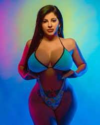 Ashley Pictures and Videos & similar of @neybronjames fancentro profile -  EroThots