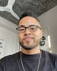 r o b e r t a n g e l (@robertangelmusic) • Instagram photos and videos