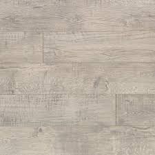 Quick Step Reclaime Armor Oak Nbsp Laminate Flooring Is A Light Grey Brown Flooring Paired With A Weather Oak Laminate Flooring Oak Laminate Laminate Flooring