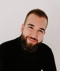 Gavin Merrill's Instagram, Twitter & Facebook