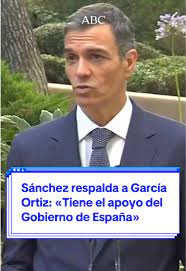 📍 Felipe VI ha recibido al presidente del Gobierno en el Palacio de M... |  TikTok