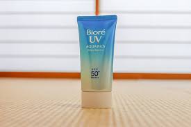 A 2009 review article about the safety of nanoparticles summarizes this, to date. Biore Uv Aqua Rich Watery Essence Spf 50 Pa 2017 Edition Review The Yesstylist Asian Fashion Blog Brought To You By Yesstyle Com