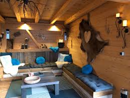 Eingebettet in die tiroler bergwelt, nahe der ruhe und gelassenheit, an die man denkt, wenn man an den ort denkt an dem ein exklusives haus der kontraste und glücksmomente mit eigenem charme. Haus Tirol Ehrwald Bewertungen Fotos Preisvergleich Tripadvisor