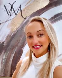 Vanessa Mahler's Instagram, Twitter & Facebook