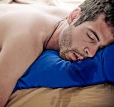 Mereka berbeza dari pelbagai aspek termasuklah dari segi fizikal. Kenapa Air Liur Basi Berbau Busuk Doktor Gigi Ini Ada Penjelasannya