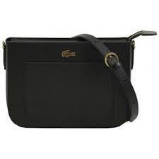Bonjour, sac à mains lacoste noir pour femme, normalement c'était pour ma copine a la saint valentin mais bon elle ma quitter il y a enco. Lacoste 7293 13026 Noir Sacs Sacs Bandouliere Femme 241 50