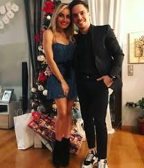 Jun 13, 2021 · η βασιλική μιλλούση και ο λευτέρης πετρούνιας βάφτισαν τα κοριτσάκια τους το σάββατο 12 ιουνίου στις 18:00 μ.μ στο γραφικό εκκλησάκι της παναγιάς της καταφυγιώτισσας στην περιοχή της παλαιάς φώκαιας. H Basilikh Milloysh Kai O Leyterhs Petroynias 3ana Goneis H Gnwrimia Otan Htan Paidia H Epanasyndesh Meta Ton Xwrismo Kai H Eytyxismenh Oikogeneia Pics