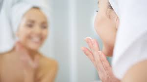 Put the oil in your hair before you blow dry, and you've got added moisture, beautiful shine, and increased manageability. 5 Best Oils For Your Skin