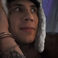 Desiree Dever (@_desireedever)