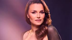 The Greatest Showman musical confirms dates & casting including Samantha  Barks & Oliver Tompsett