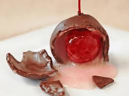 Jika anda selalu sediakan puding roti biasa, apa kata cuba puding roti coklat yang dihidangkan bersama taburan sos coklat. Coklat Buatan Sendiri 2021