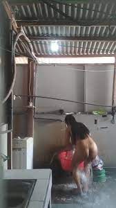 Ngintip Toge mandi - ThisVid.com