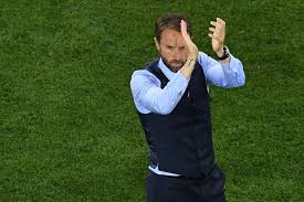 Gareth southgate called on supporters to stick with the players after some england fans booed the team following the lacklustre goalless european championship draw against old rivals scotland. Wm Gastkolumne Trainer Southgate Konnte England Regieren Kolner Stadt Anzeiger