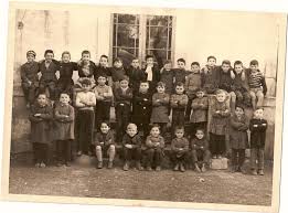 Accédez à de nombreux services pour déposer des condoléances, envoyer des fleurs. Photo De Classe Cm1 Ou 2 De 1957 Ecole Paul Langevin Henri Wallon Bedarieux Copains D Avant