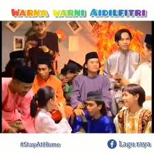 Malam bersuluh dengan cahaya rumah dihias bagai istana sungguhlah indah nampak bergaya alangkah damai penuh bahagia. Lagu Raya Warna Warni Aidilfitri Stayathome Dudukrumah