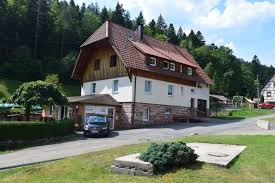 Facebook gibt menschen die möglichkeit, inhalte zu teilen und die. Ferienwohnung Waldblick In Enzklosterle Im Schwarzwald Rudelurlaub