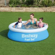 Let's be honest, when you and i were kids our parents would fill the pool up from the hose and we'd splash around for hours no matter how bloody cold that water was. Bestway Fast Set 6ft Pool Smyths Toys Ireland