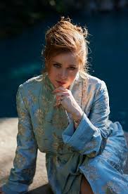 Tumblr is a place to express yourself, discover yourself, and bond over the amy adams. Amy Adams For Netflix Queue November 2020 Celebrities Pictures