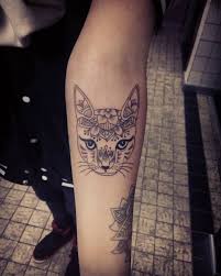 Katzen Tattoos 25 Susse Tattoos Fur Katzen Fans Tattoos Katze Katzen Tattoo Und Tattoo Girls