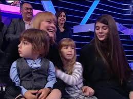 Horia brenciu (46 ani) are patru copii: Horia Brenciu È™i A Prezentat Fiul In Prima EdiÈ›ie A Emisiunii Uniplay La Antena 1 Dumnezeu Este Mare È™i Ne A Dat Acest Dar Minunat Antena 1