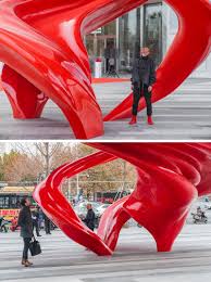 Christian De Vietri S New Sculpture Named Between Heaven And Earth Sculpture Public Sculpture Outdoor Sculpture