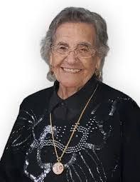 Rosa Araujo's Instagram, Twitter & Facebook