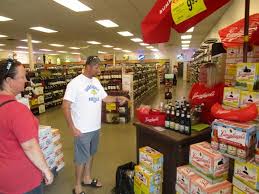 Wally Walker At Shakopee Cub Liquor For A Leinenkugel S Sampling Party 92kqrs Com Kqrs Fm