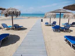 Fiind pe coasta de est a. Zakynthos ColÈ De Rai Grecesc Zambet CÄlÄtor